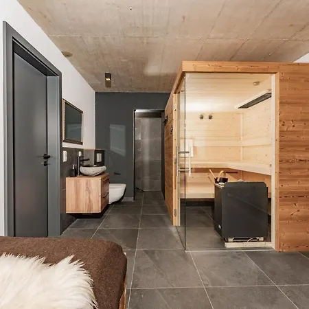 Ferienhaus W - In Out Auf Der Planai Diekt An Der Skipiste By Schladmingurlaub